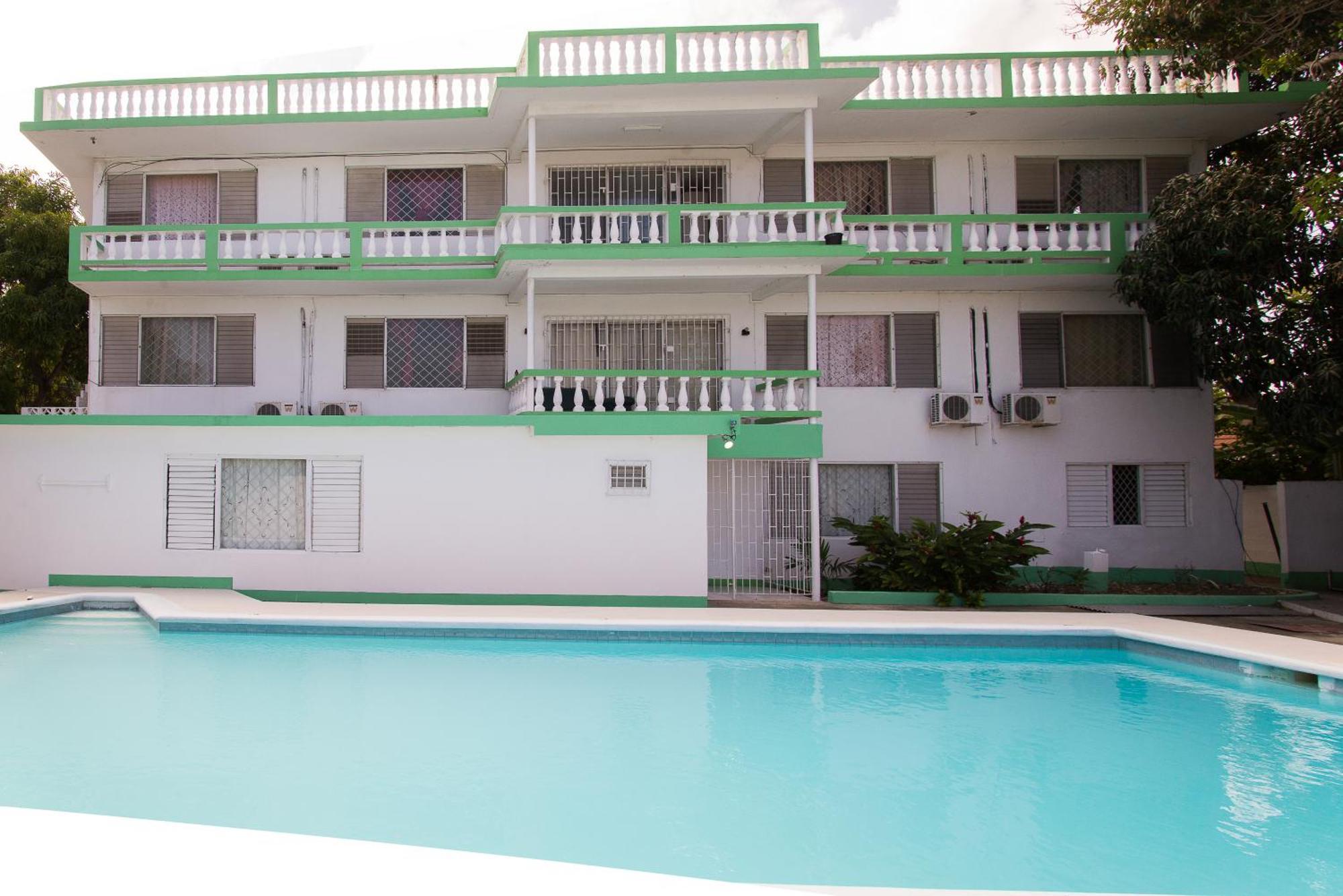 Villa Donna Inn 몬테고 베이 외부 사진